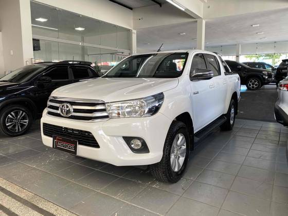 TOYOTA HILUX 2.8 SRV 4X4 CD 16V DIESEL 4P AUTOMÁTICO